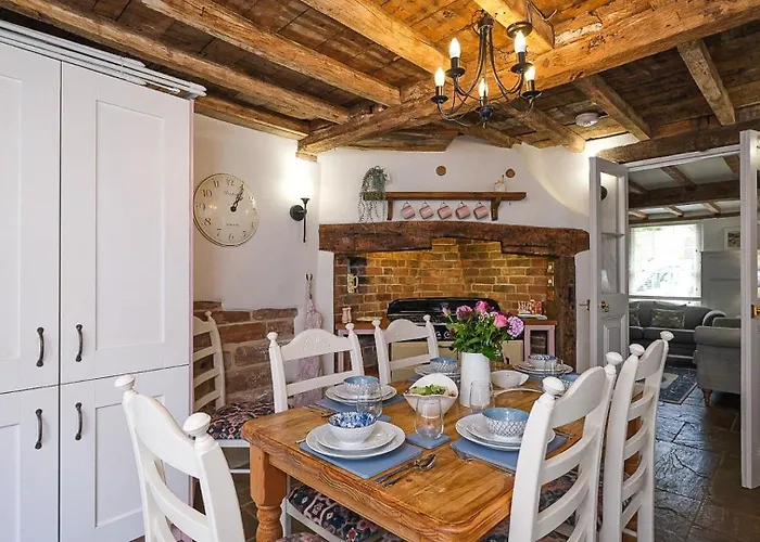 Joe\'S Cottage